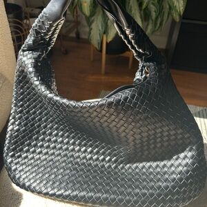 Crown Vintage Woven Hobo Bag Elegant Black Woven Bag